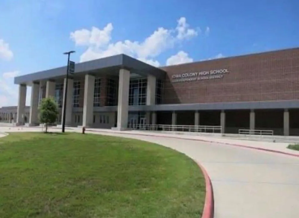 13610 Lago Vista Drive Iowa Colony, TX 77583