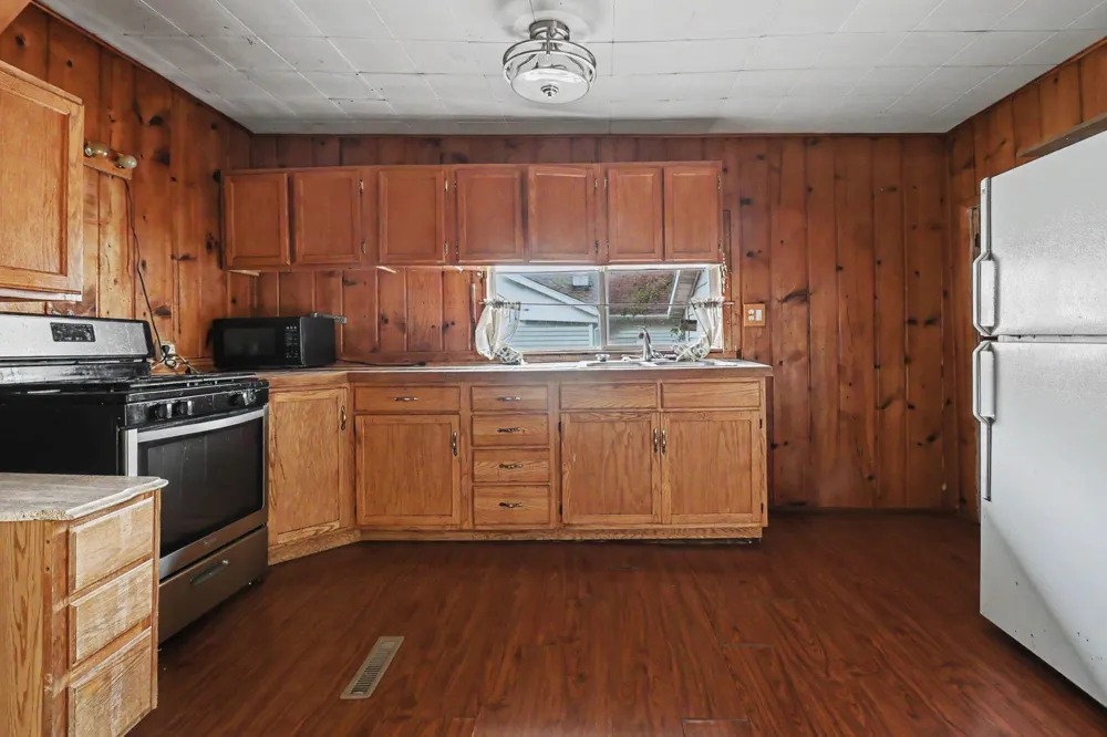 164 Deming Road Shelby, MI 49455