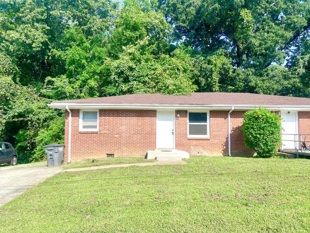 412 Redbud Ln Clarksville, TN 37043
