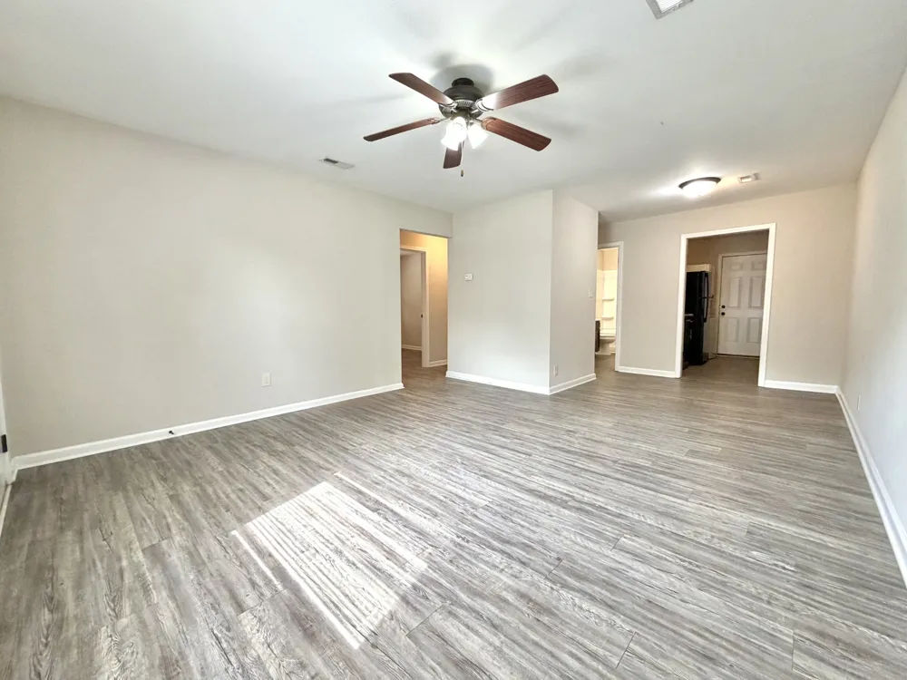 412 Redbud Ln Clarksville, TN 37043