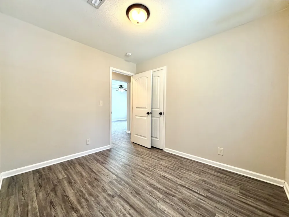 412 Redbud Ln Clarksville, TN 37043