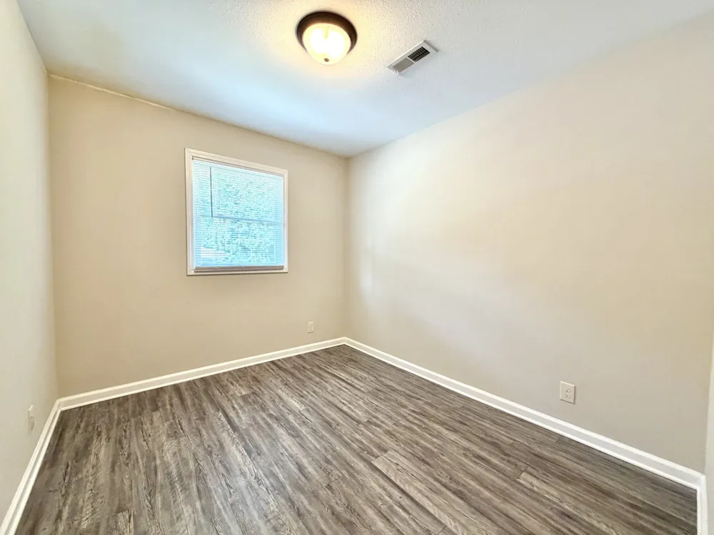 412 Redbud Ln Clarksville, TN 37043