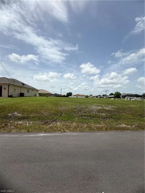 1616 NW 5th Street