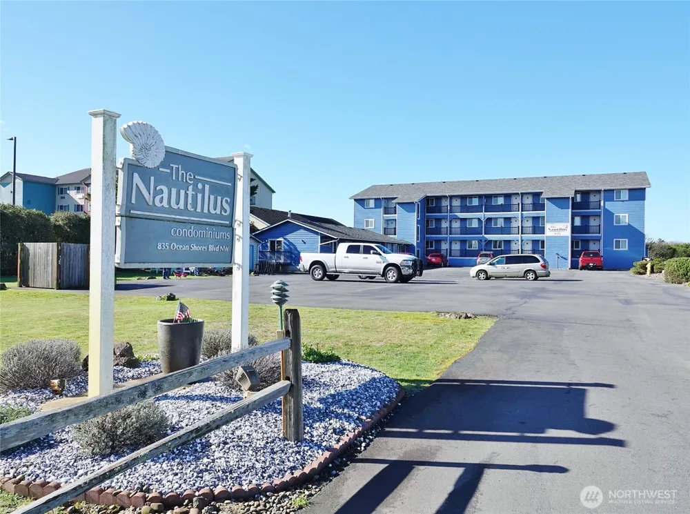 835 Ocean Shores Boulevard NW #206 Ocean Shores, WA 98569
