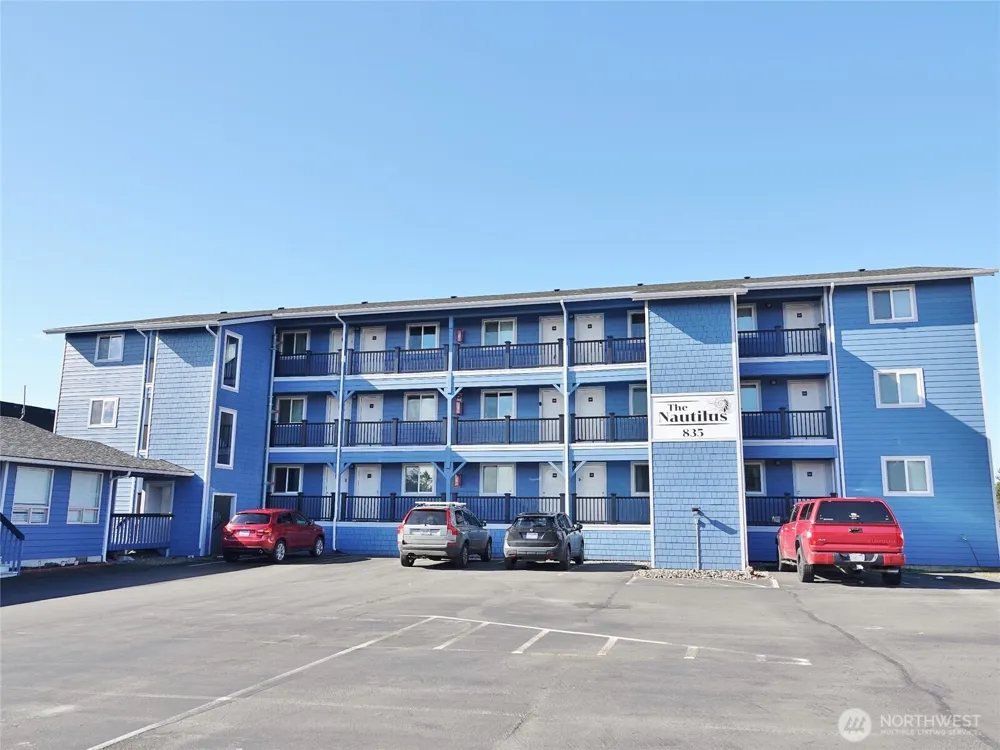 835 Ocean Shores Boulevard NW #206 Ocean Shores, WA 98569