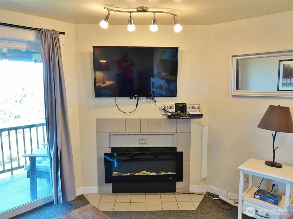 835 Ocean Shores Boulevard NW #206 Ocean Shores, WA 98569