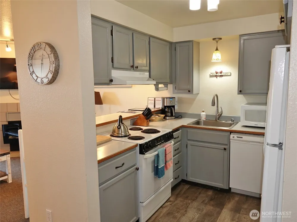 835 Ocean Shores Boulevard NW #206 Ocean Shores, WA 98569