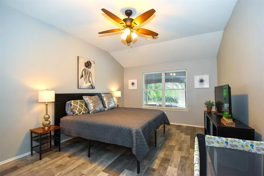 11007 Shumard Oak Court Houston, TX 77065
