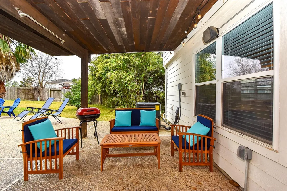 11007 Shumard Oak Court Houston, TX 77065