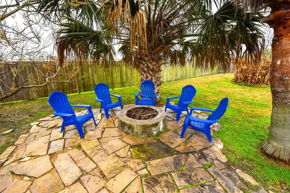 11007 Shumard Oak Court Houston, TX 77065
