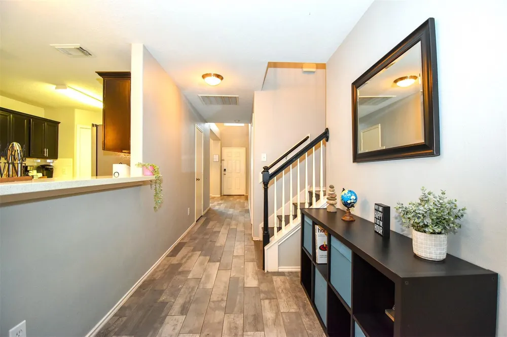 11007 Shumard Oak Court Houston, TX 77065