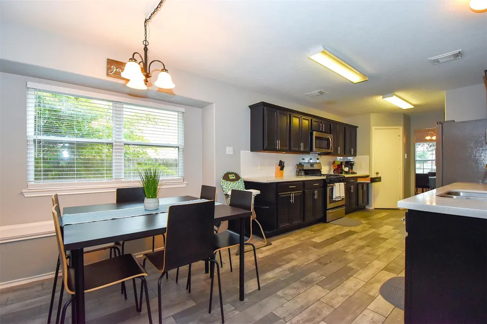 11007 Shumard Oak Court Houston, TX 77065