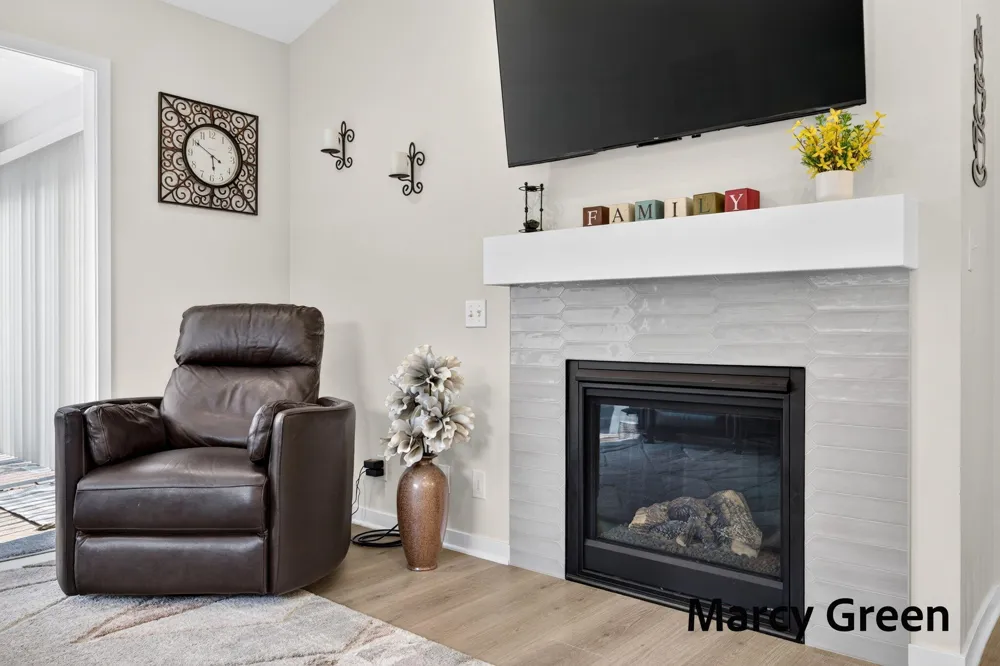 15080 Kingfisher Way Grand Haven, MI 49417
