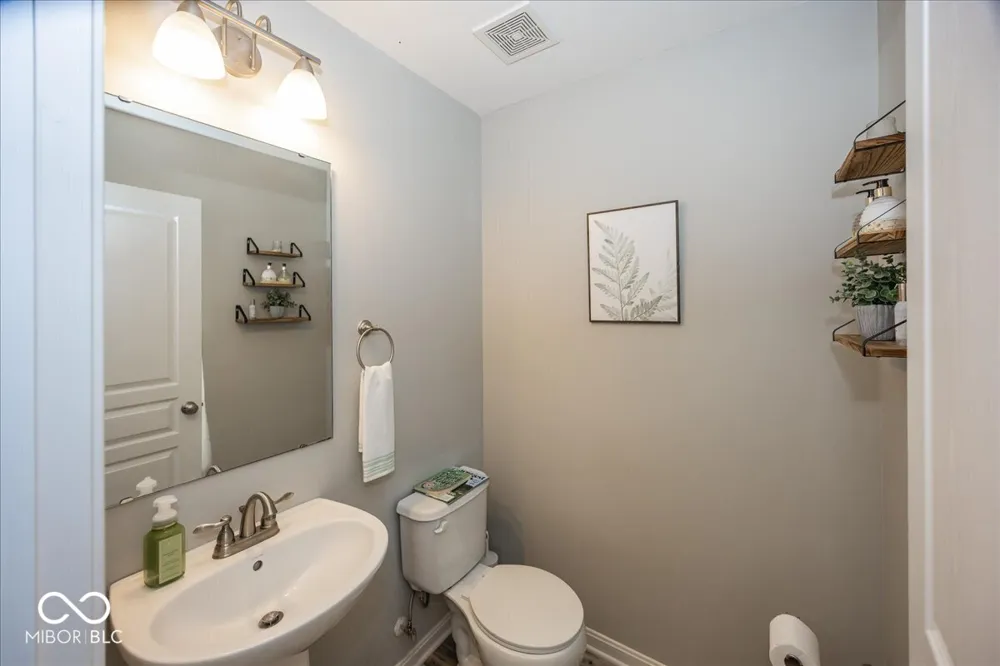 8740 Buttonbush Circle Plainfield, IN 46168