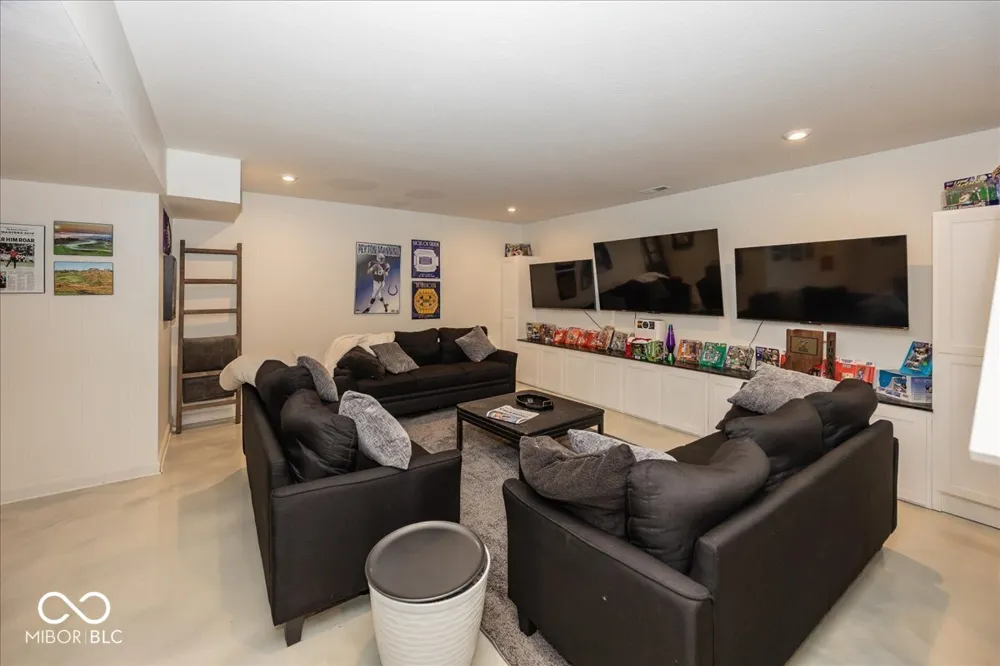 8740 Buttonbush Circle Plainfield, IN 46168