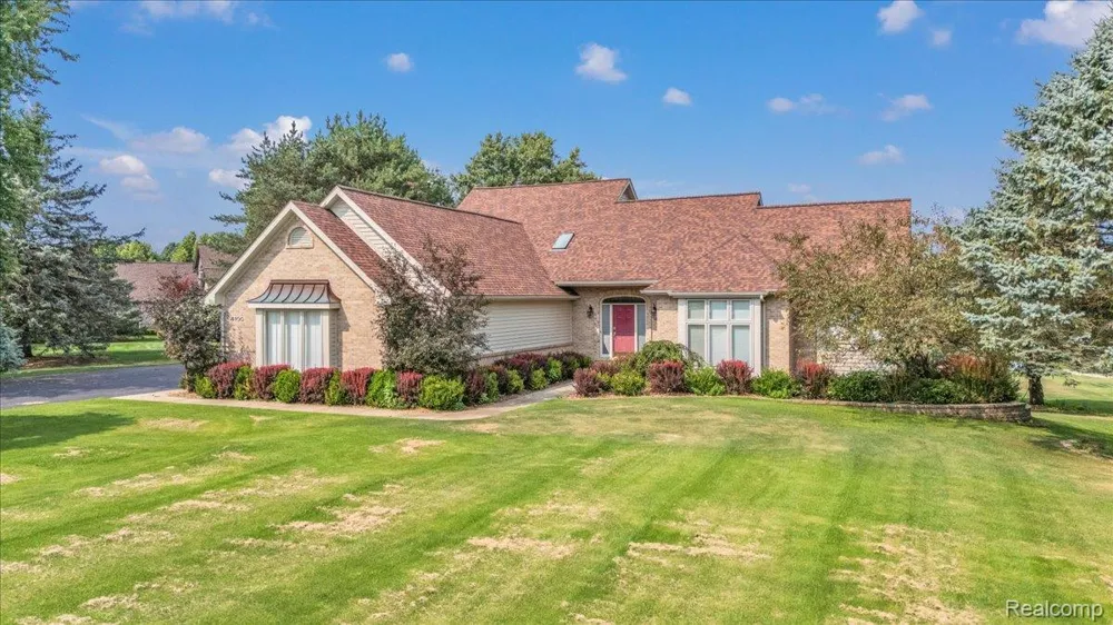 4100 Newcastle Drive Clarkston City, MI 48348