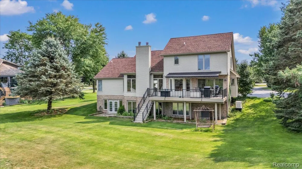 4100 Newcastle Drive Clarkston City, MI 48348