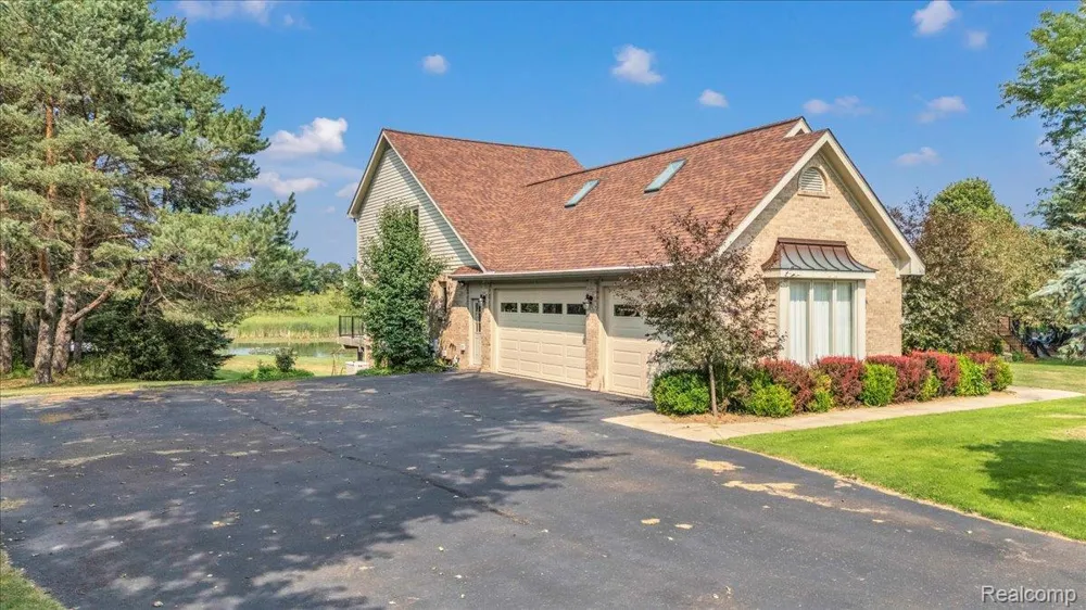 4100 Newcastle Drive Clarkston City, MI 48348