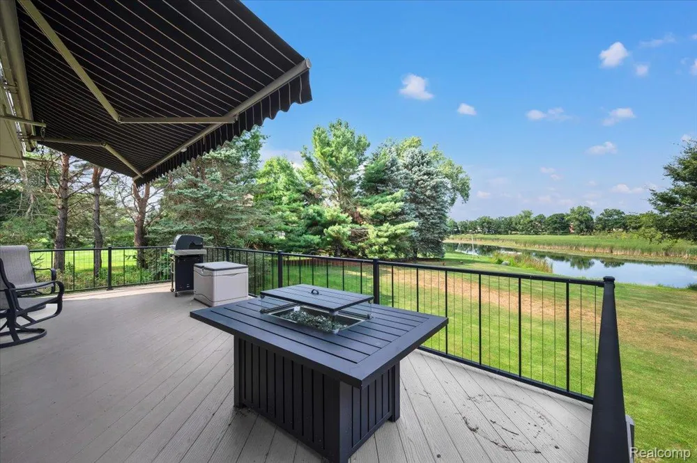 4100 Newcastle Drive Clarkston City, MI 48348