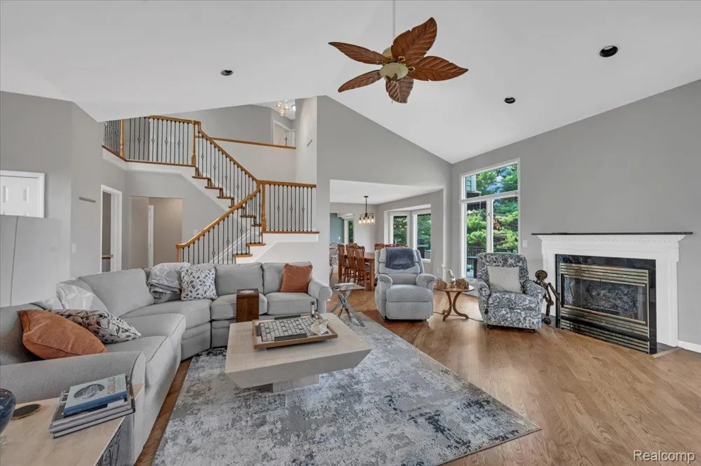 4100 Newcastle Drive Clarkston City, MI 48348