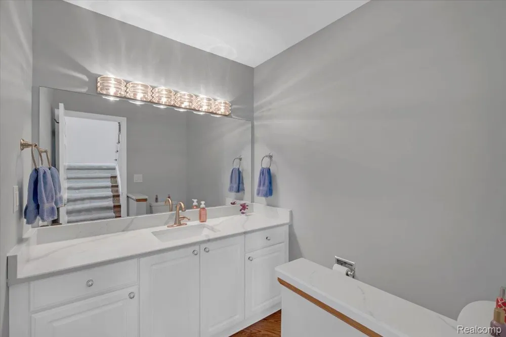 4100 Newcastle Drive Clarkston City, MI 48348