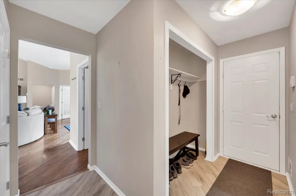4100 Newcastle Drive Clarkston City, MI 48348