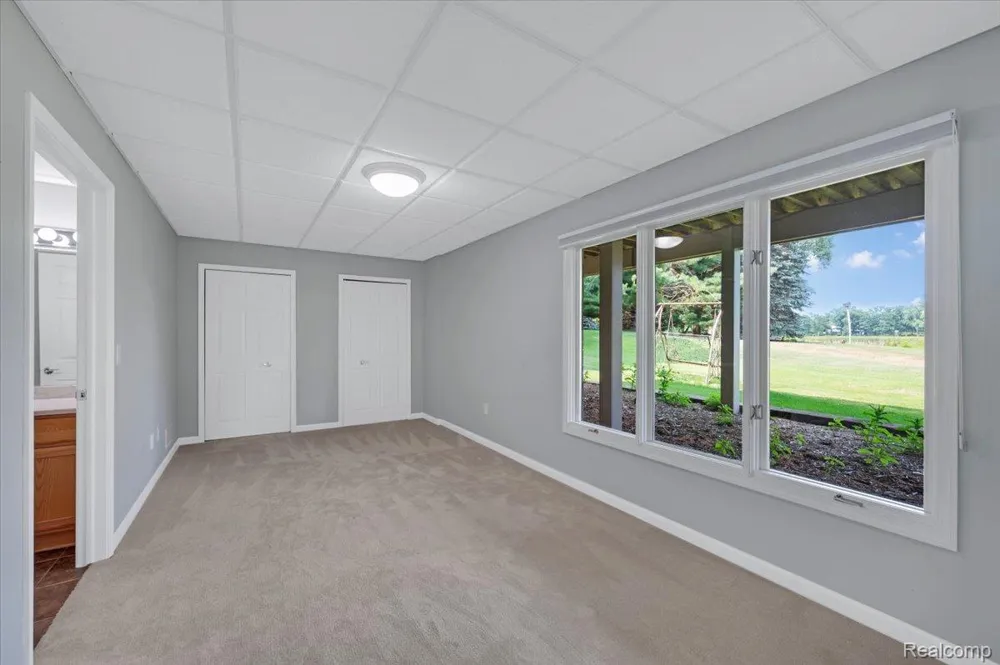4100 Newcastle Drive Clarkston City, MI 48348