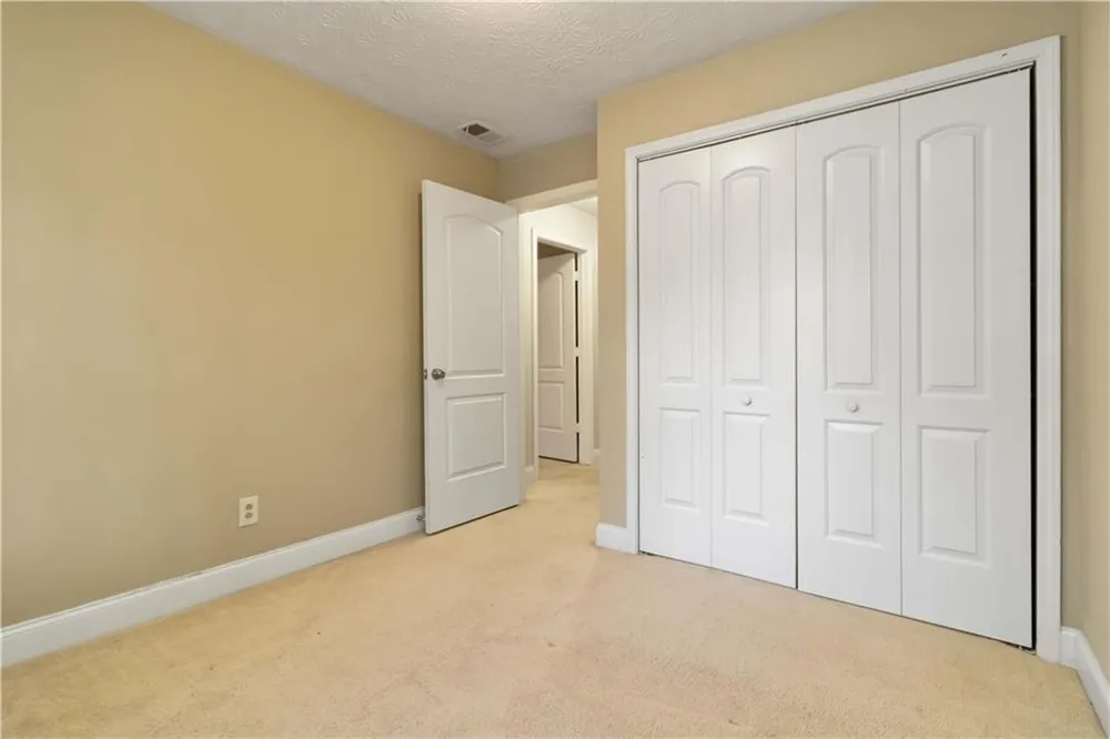 888 Chartley Drive SW Lilburn, GA 30047