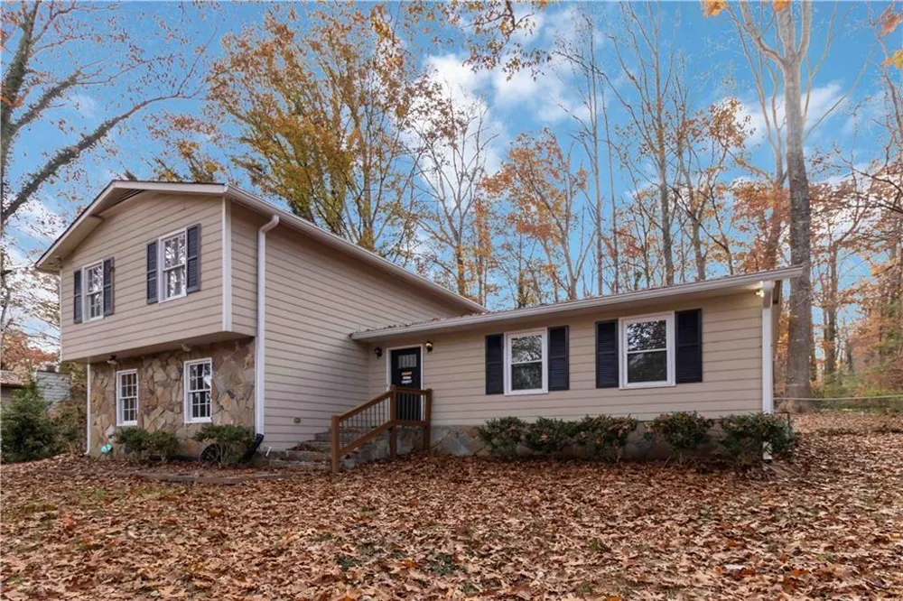888 Chartley Drive SW Lilburn, GA 30047
