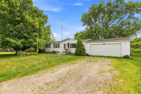 5982 Avalon Circle