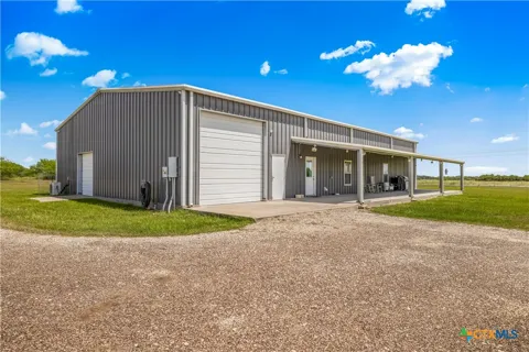 59 Leaning Oak Road