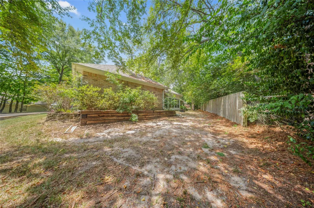 18 Red Oak Lane Lufkin, TX 75904
