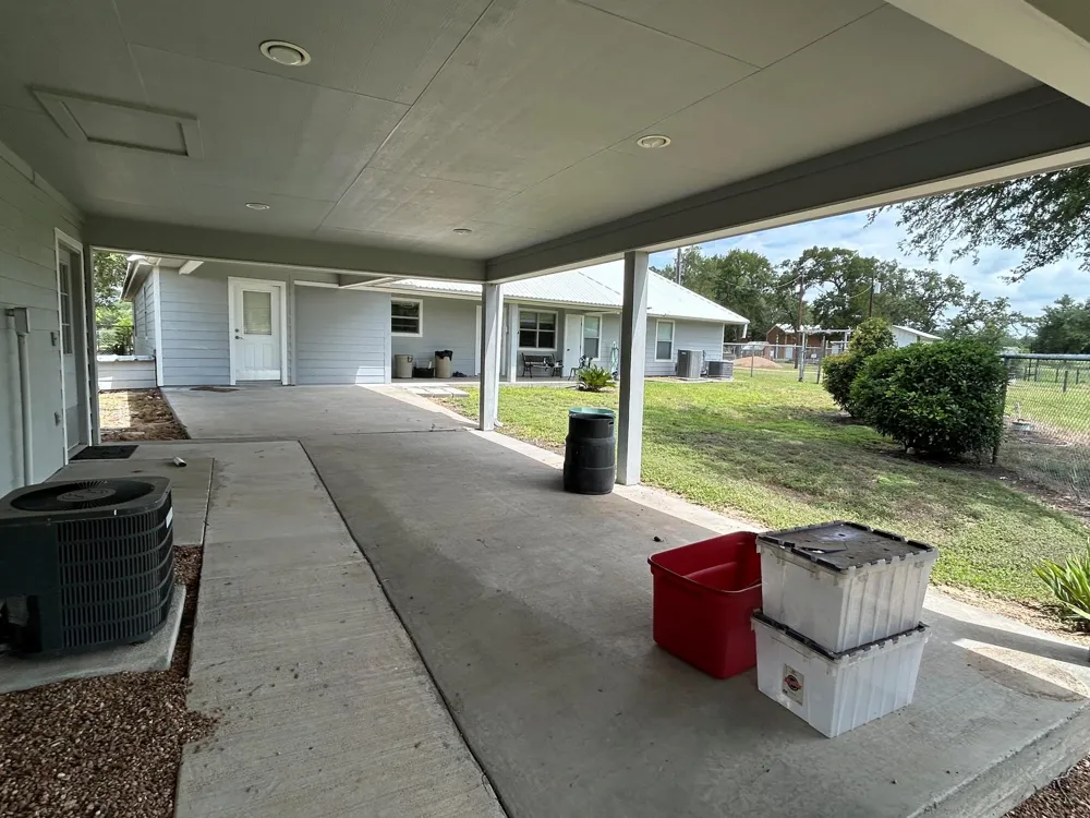 7618 Meiners Road Ledbetter, TX 78946