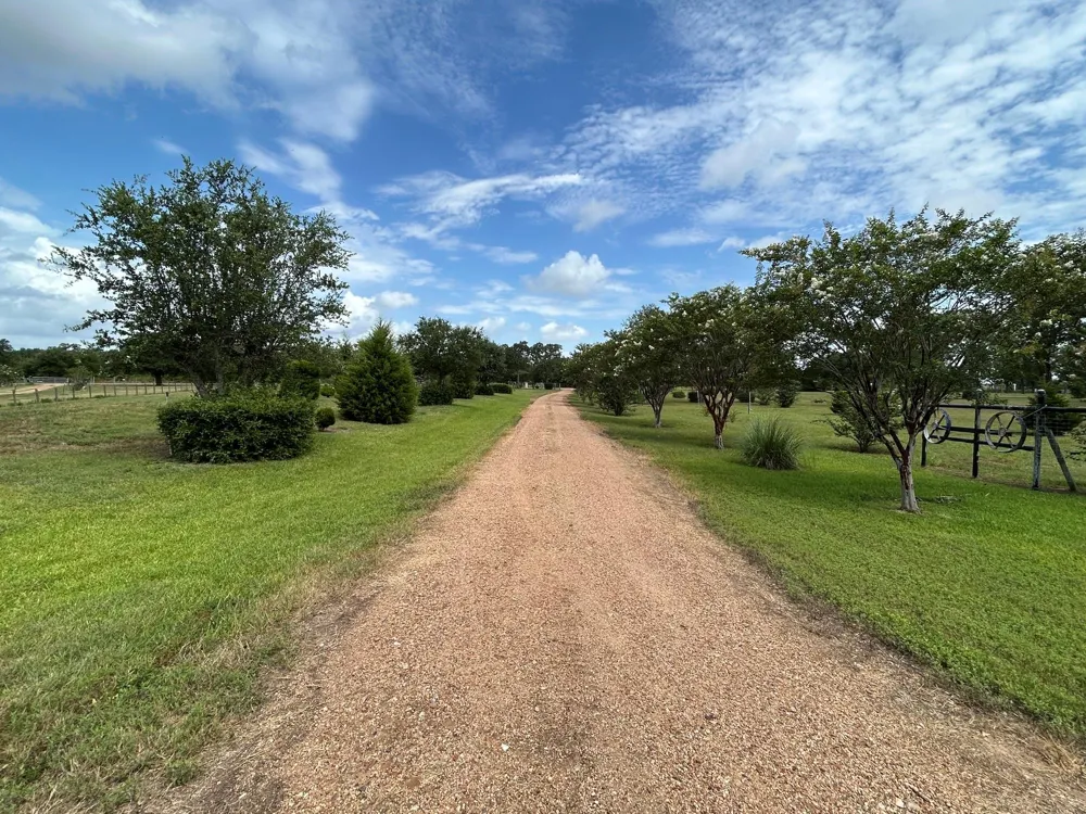 7618 Meiners Road Ledbetter, TX 78946
