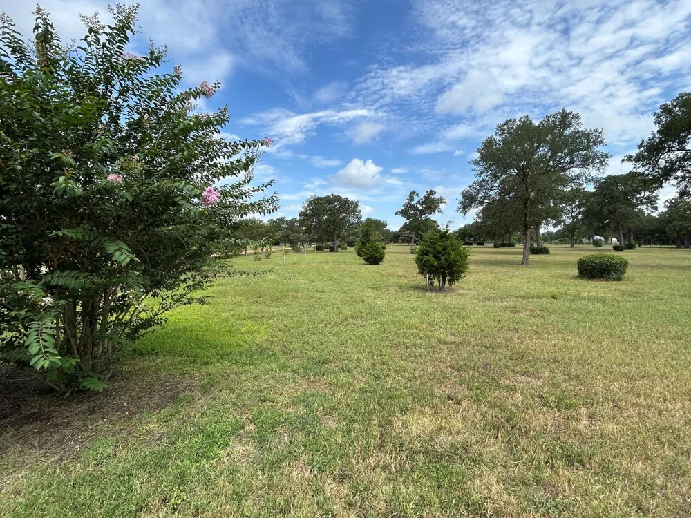 7618 Meiners Road Ledbetter, TX 78946