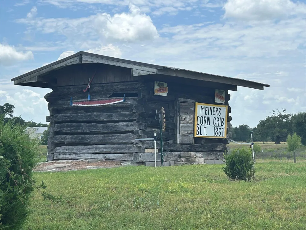 7618 Meiners Road Ledbetter, TX 78946