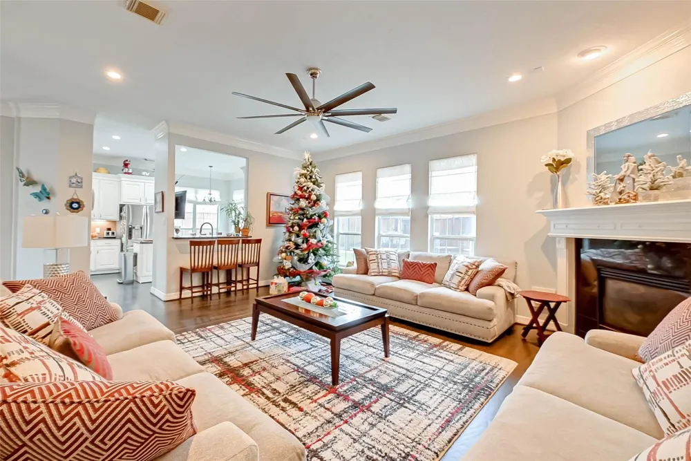 2650 Shady Acres Landing Houston, TX 77008