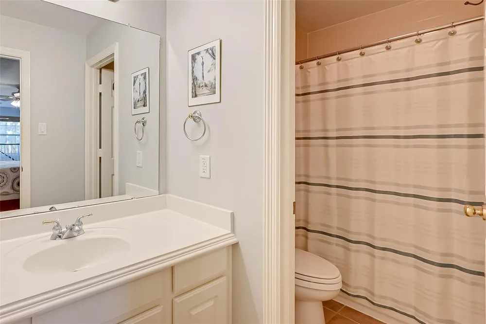 2650 Shady Acres Landing Houston, TX 77008