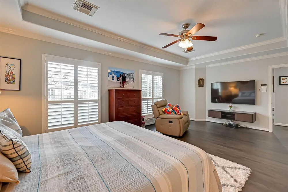 2650 Shady Acres Landing Houston, TX 77008