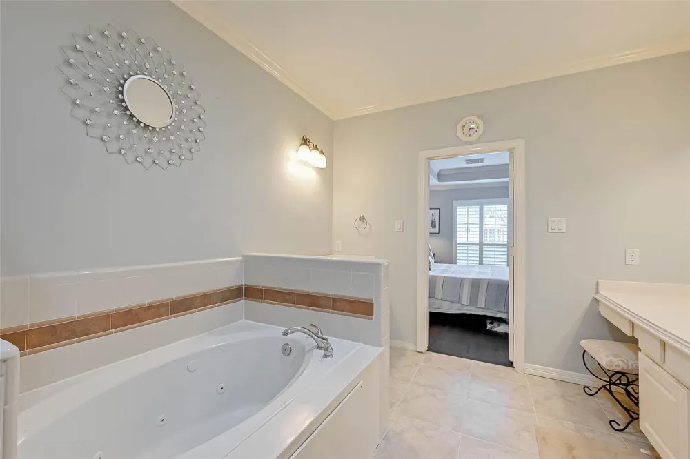 2650 Shady Acres Landing Houston, TX 77008