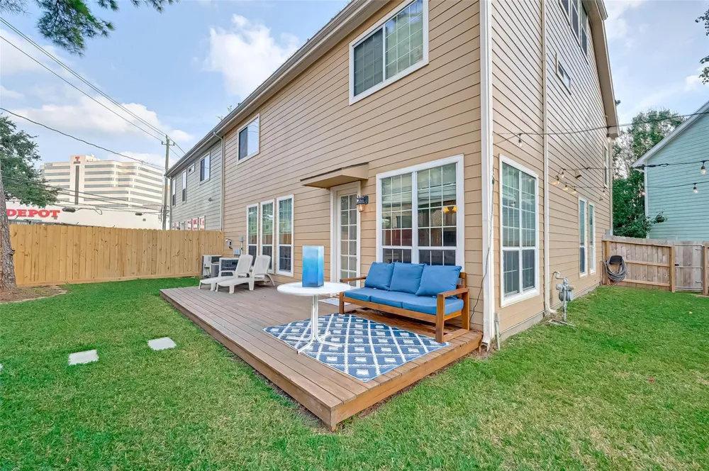 2650 Shady Acres Landing Houston, TX 77008