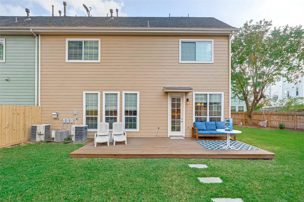2650 Shady Acres Landing Houston, TX 77008