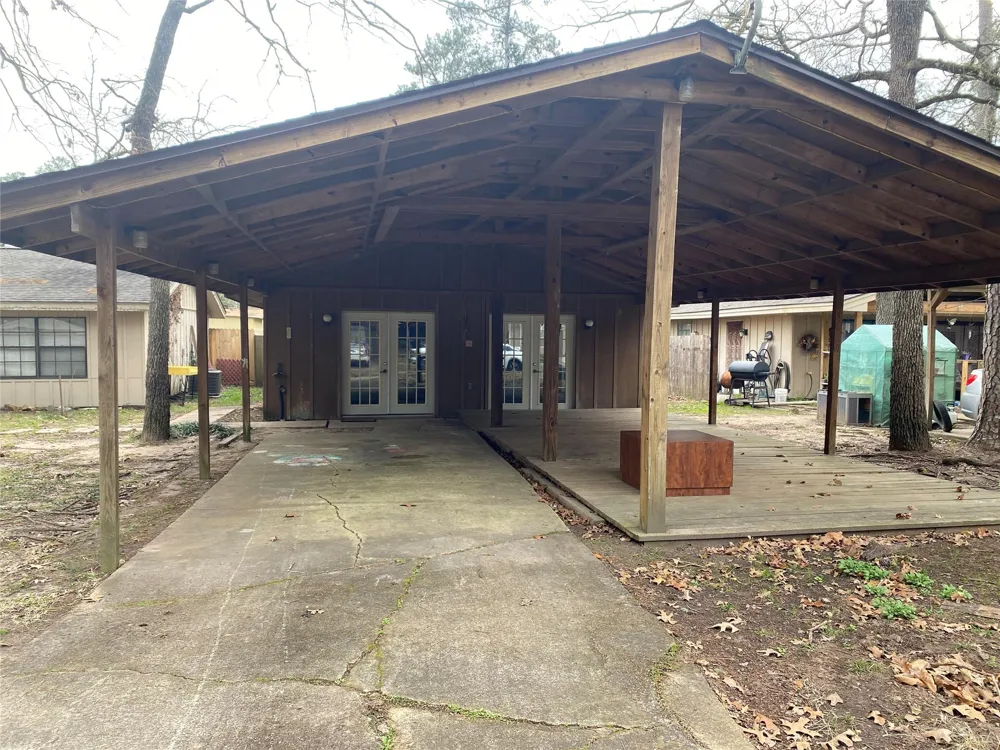 28629 Netawaka Huntsville, TX 77320