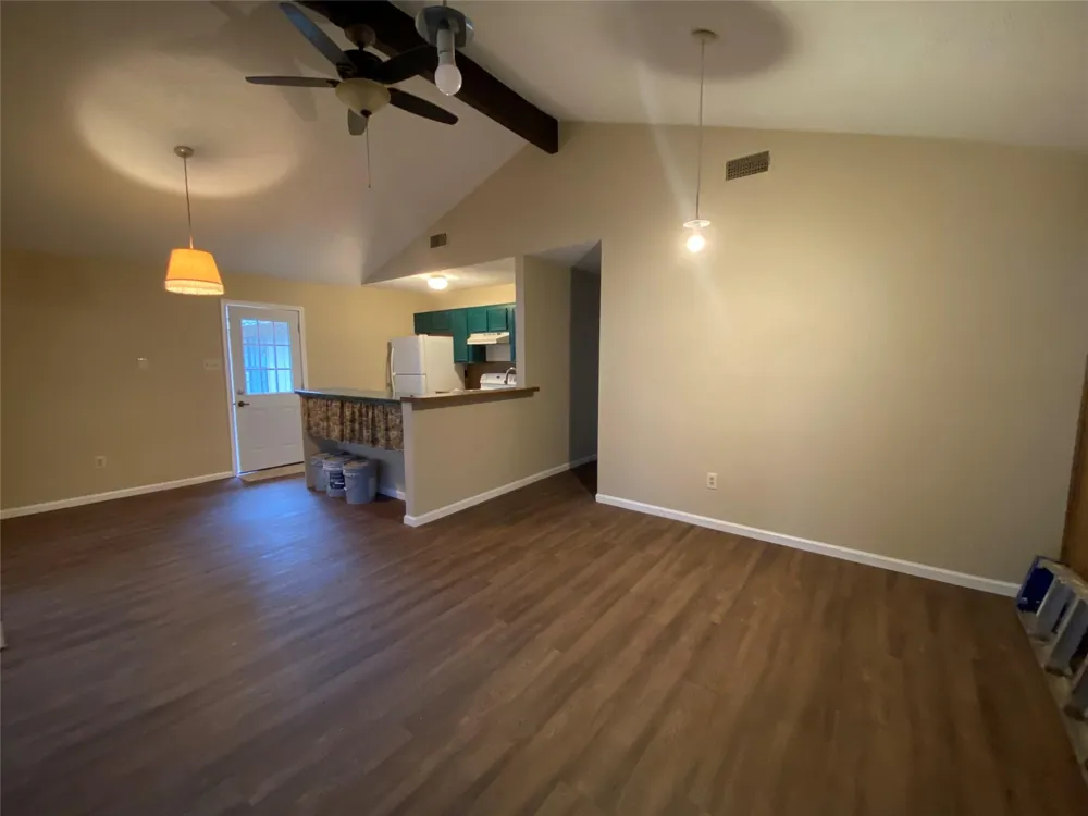 28629 Netawaka Huntsville, TX 77320