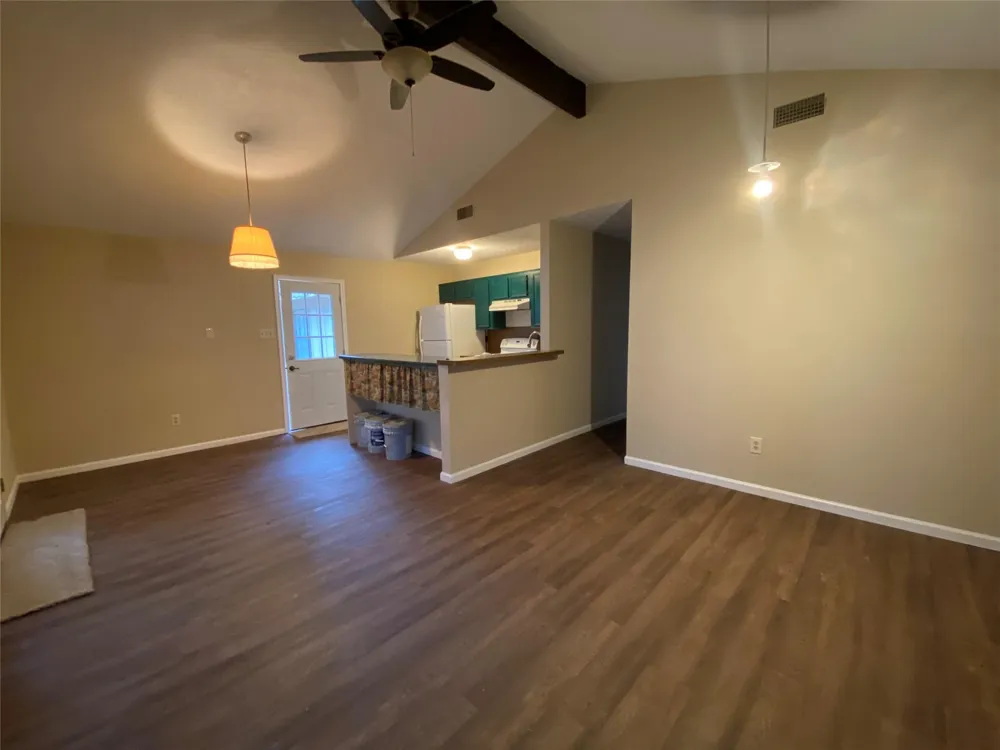28629 Netawaka Huntsville, TX 77320