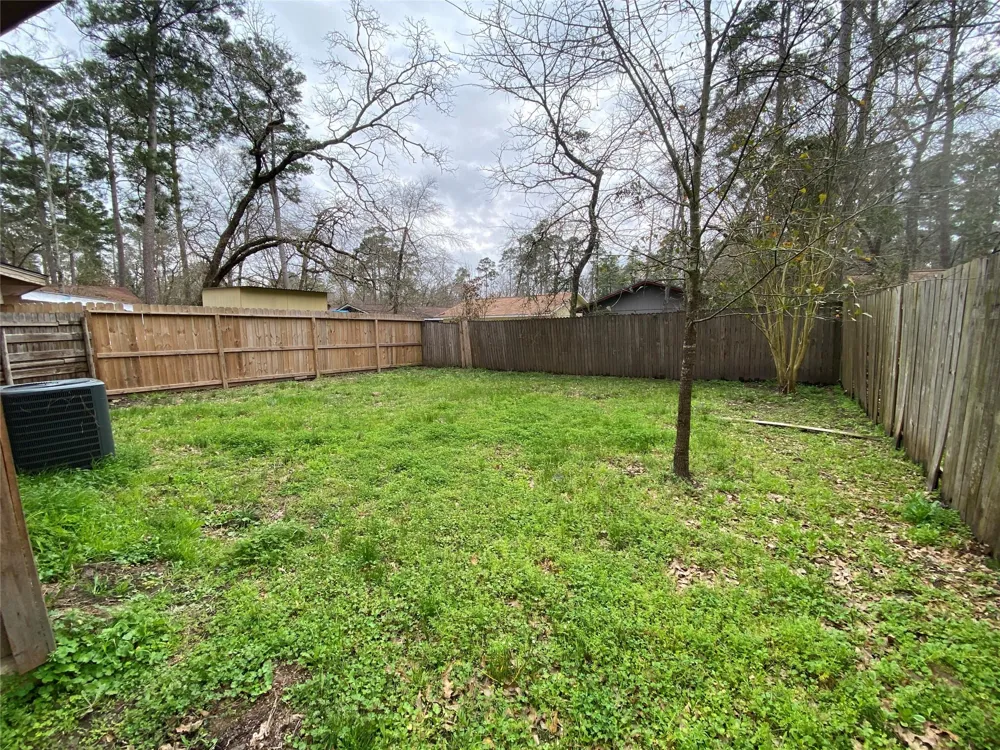28629 Netawaka Huntsville, TX 77320