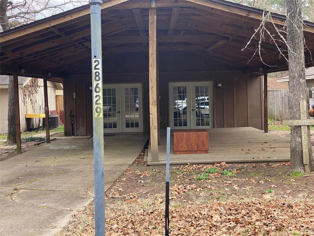 28629 Netawaka Huntsville, TX 77320