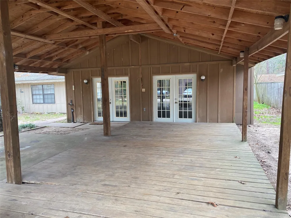 28629 Netawaka Huntsville, TX 77320