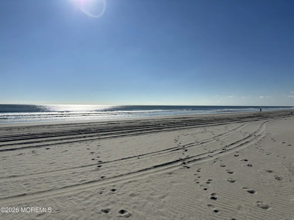 112 Euclid Avenue Allenhurst, NJ 07711