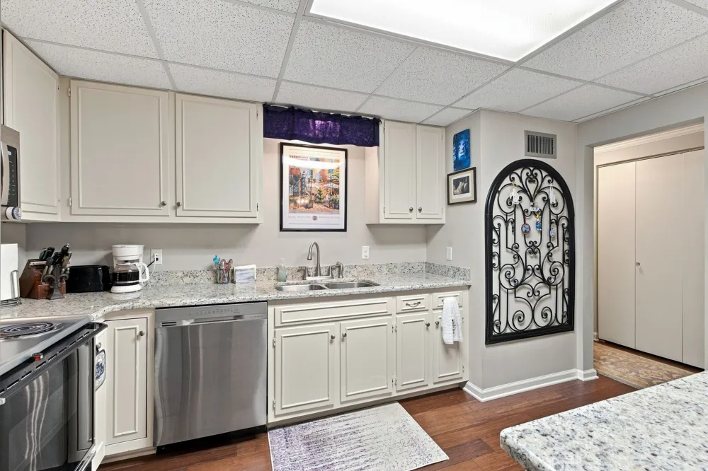 200 Sanders Ferry Rd #1303 Hendersonville, TN 37075